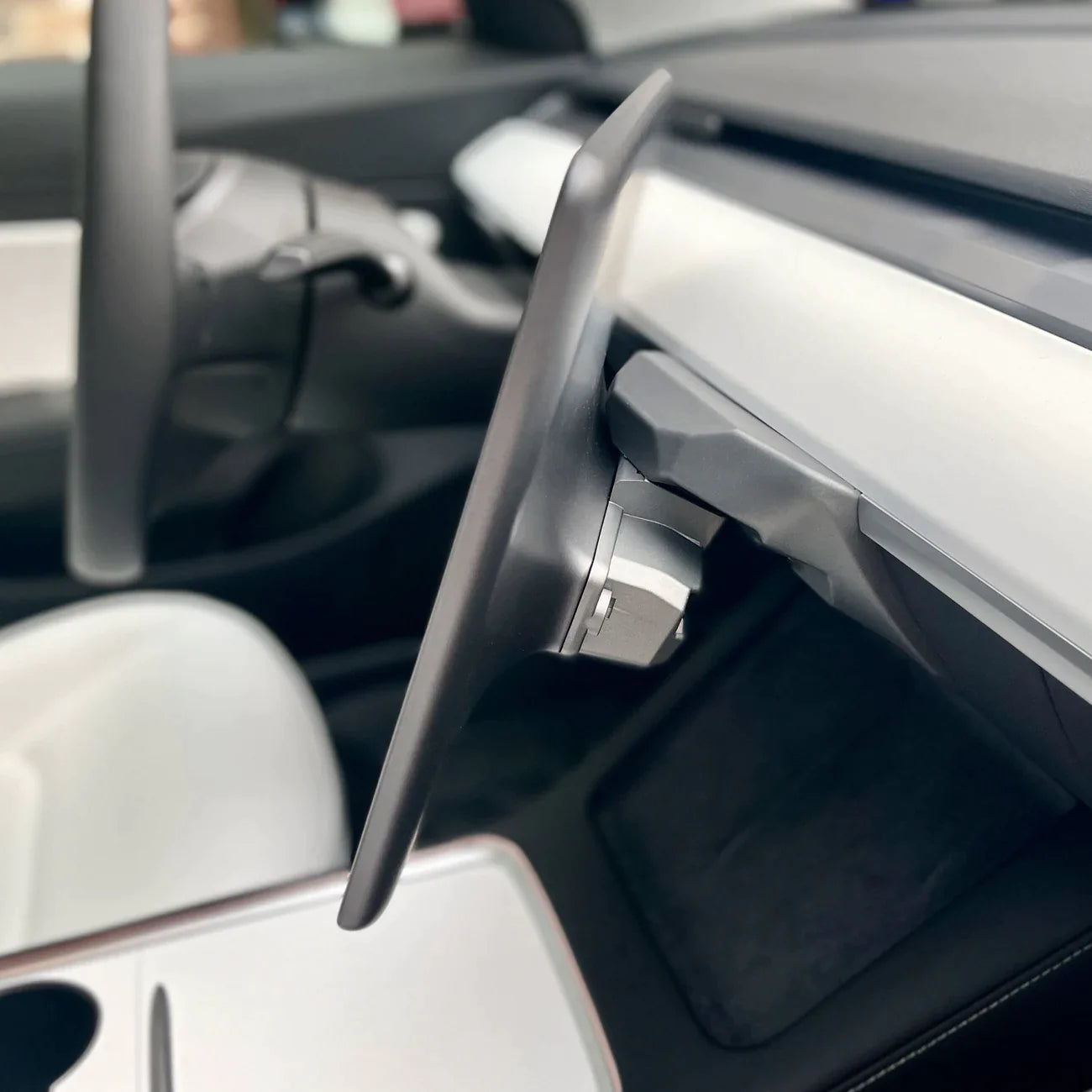 Tesla Model 3 / Y Rotating Screen Mount