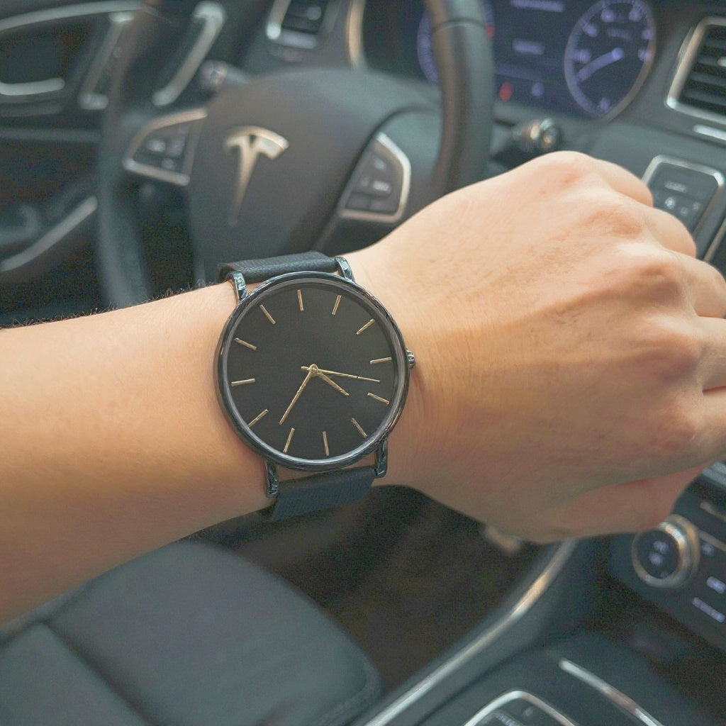 Yuebbn Model One – Minimalist Watch for Tesla Owners
