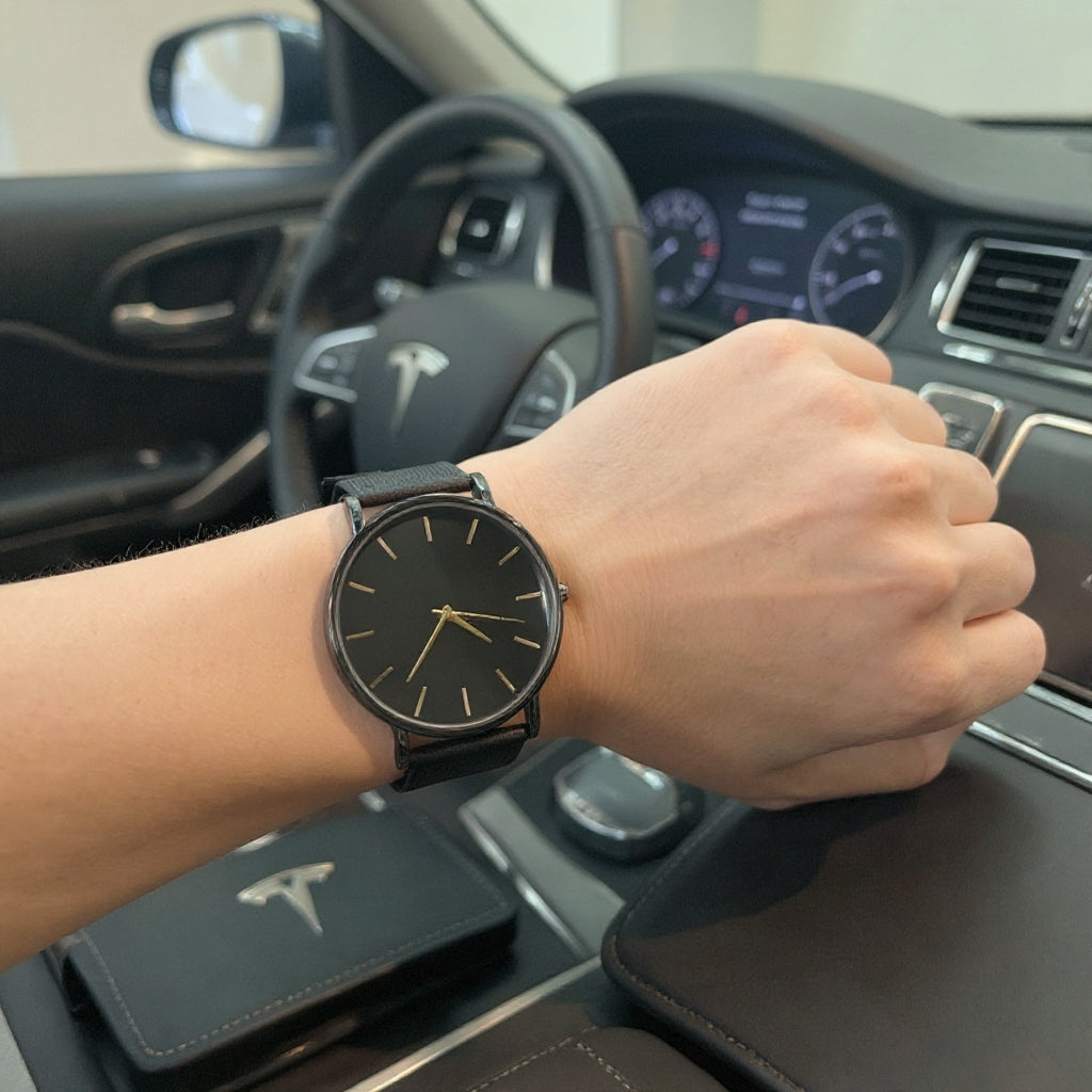 Yuebbn Model One – Minimalist Watch for Tesla Owners